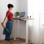 Care sunt principalele beneficii pe care le poți avea dacă alegi un birou reglabil de la Dacris?