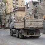 Ce se întâmplă cu molozul după ce părăsește șantierul tău? Explicația pe care puțini o cunosc